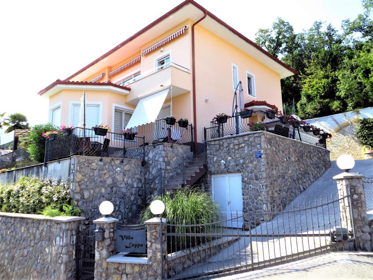 Villa Luppo Ičići Exteriör bild